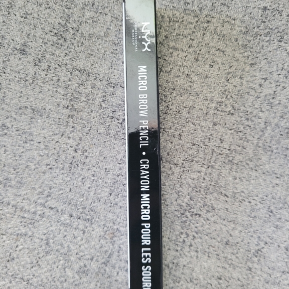 NYX waterproof micro brow pencil in espresso - Picture 8 of 9